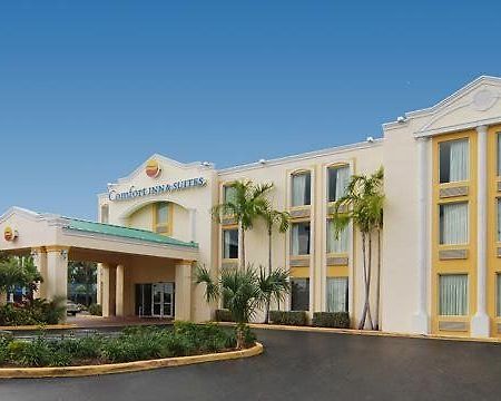 Comfort Inn & Suites Fort Lauderdale West Turnpike Lauderdale Lakes Exterior foto